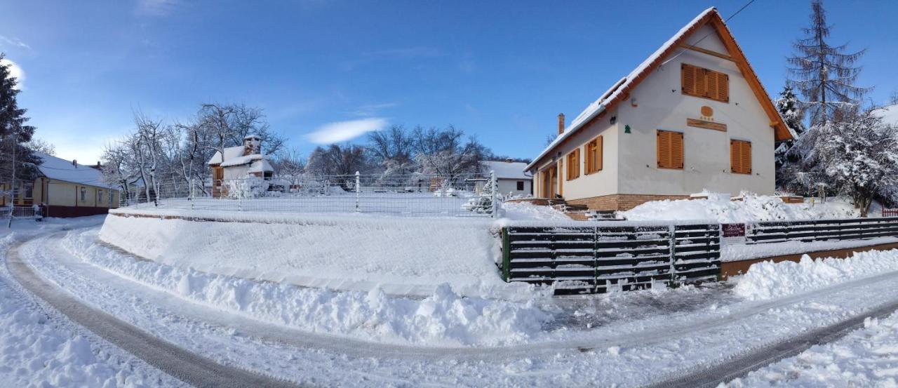 Rozmaring Vendeghaz Hotel Zengovarkony Luaran gambar